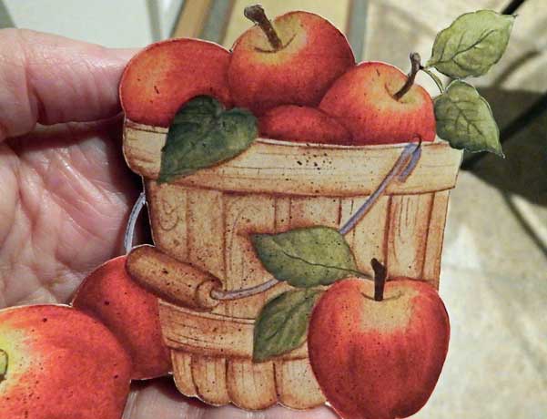 apple basket magnet cut
                      with Cricut Explore